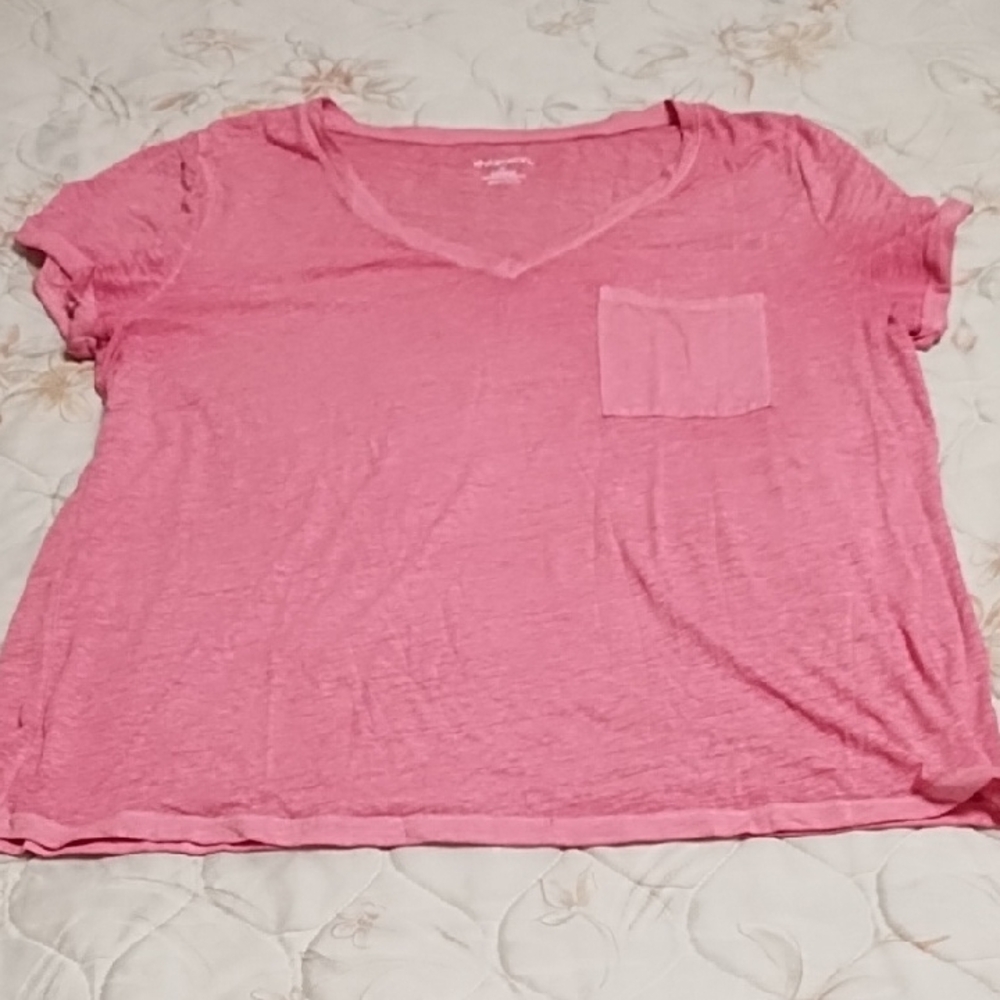 Xhilaration Pink Short Sleeve V-Neck Tee